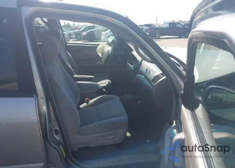 2005 Toyota Sequoia Sr5 V8 from USA, damaged, VIN 5TDZT34A55S240121